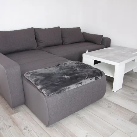 Nettes In Hartmannsdorf Mit Garten- Terrasse Und Grill By Interhome *