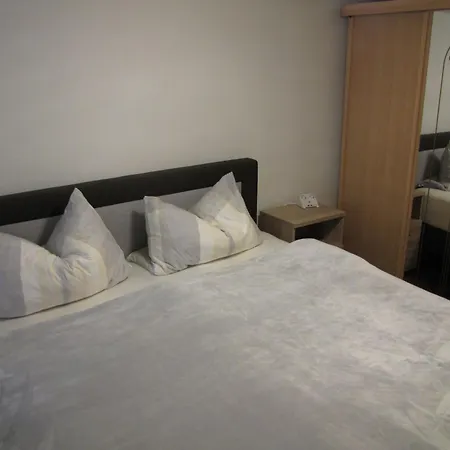 Nettes In Hartmannsdorf Mit Garten- Terrasse Und Grill By Interhome Lübben