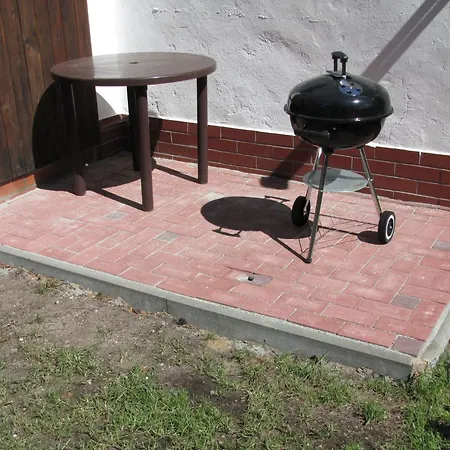 Nettes In Hartmannsdorf Mit Garten- Terrasse Und Grill By Interhome Semesterbostad