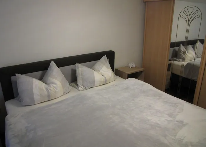 Nettes In Hartmannsdorf Mit Garten- Terrasse Und Grill By Interhome Lübben