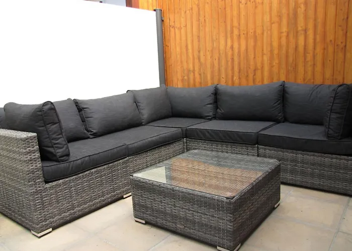 Nettes In Hartmannsdorf Mit Garten- Terrasse Und Grill By Interhome Semesterbostad *